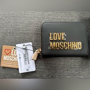 Love Moschino Logo Lettering Zipped Wallet Black Gold